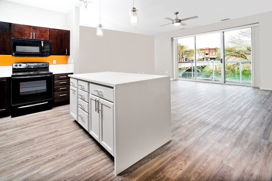 More Photos Of 119 E Lake Ave, Plymouth Apartments For Sale