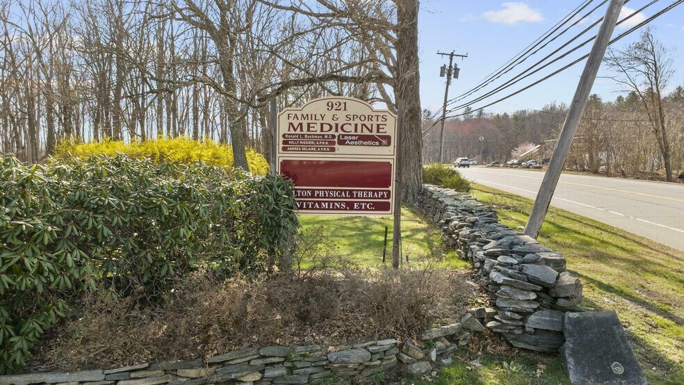 More Photos Of 921 Boston Tpke, Bolton Medical For Lease