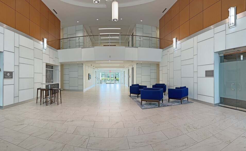 More Photos Of 2500 Weston Rd, Weston Unknown For Lease