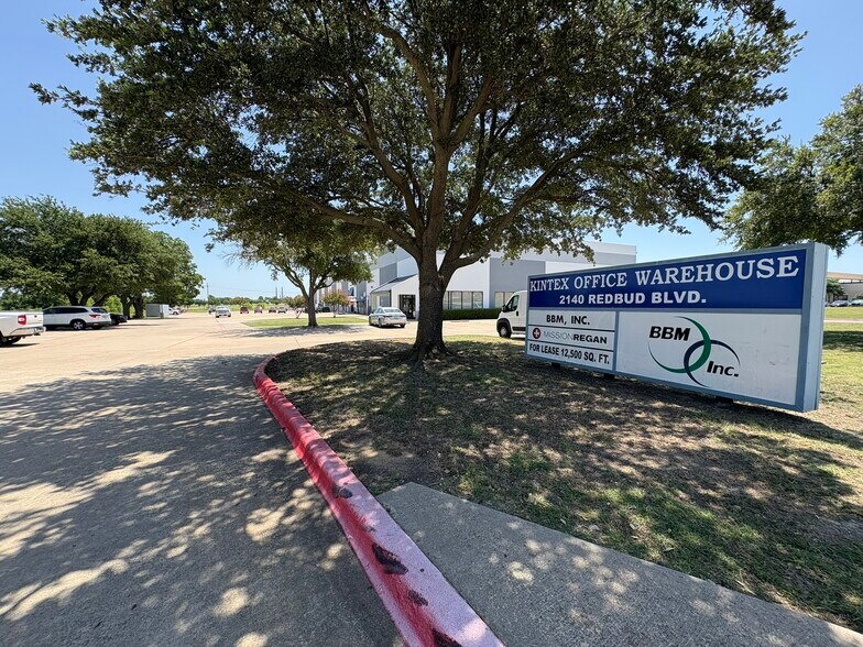 More Photos Of 2140 N Redbud Blvd, McKinney Warehouse For Lease