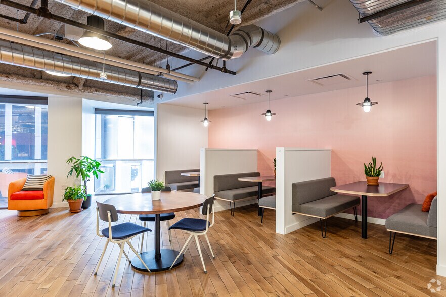 More Photos Of 201 Spear St, San Francisco Coworking Space