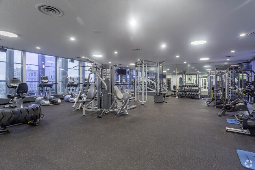 More Photos Of 1801 E 12th St, Cleveland Apartments For Lease