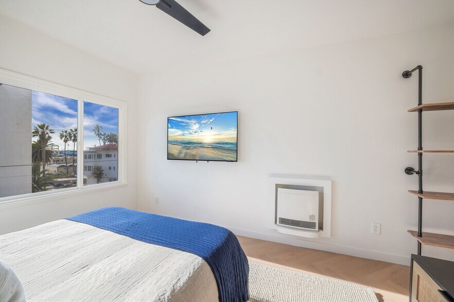 More Photos Of 1661 Appian Way, Santa Monica Apartments For Sale