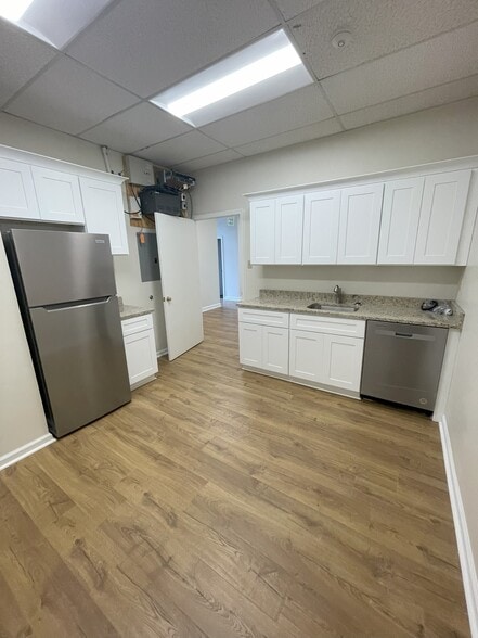 More Photos Of 6575 Stage Rd, Bartlett Office For Lease