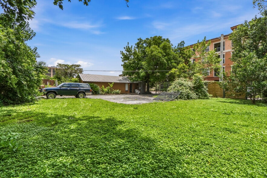 More Photos Of 4018 Dickson St, Houston Land For Sale