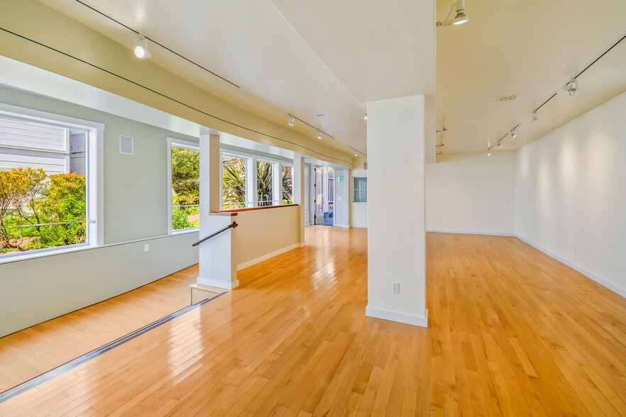 More Photos Of 45094 Main St, Mendocino General Retail For Sale