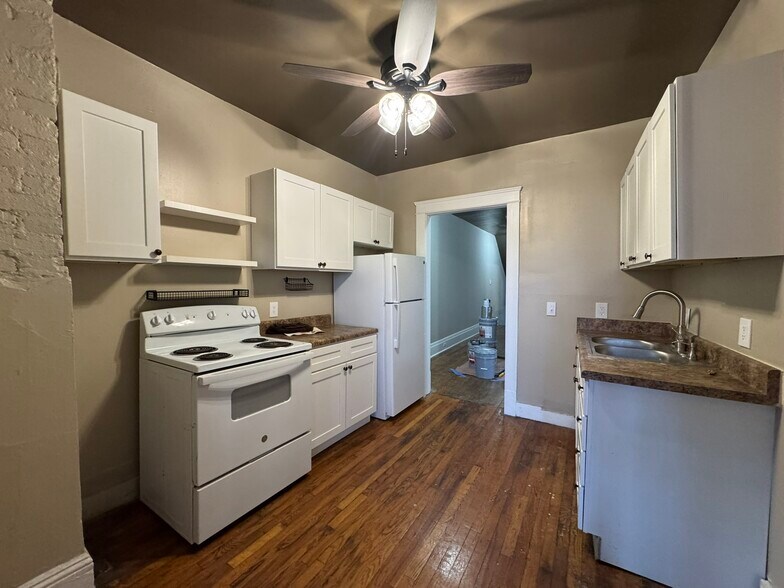 More Photos Of 903 Luttrell St, Knoxville Apartments For Sale
