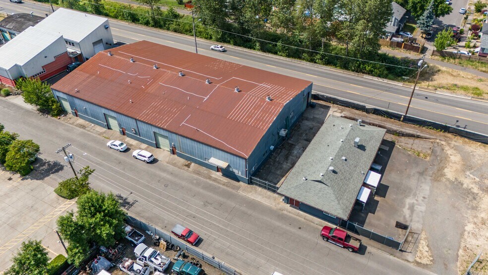 Primary Photo Of 3215 Meadow Ln, Eugene Industrial For Sale