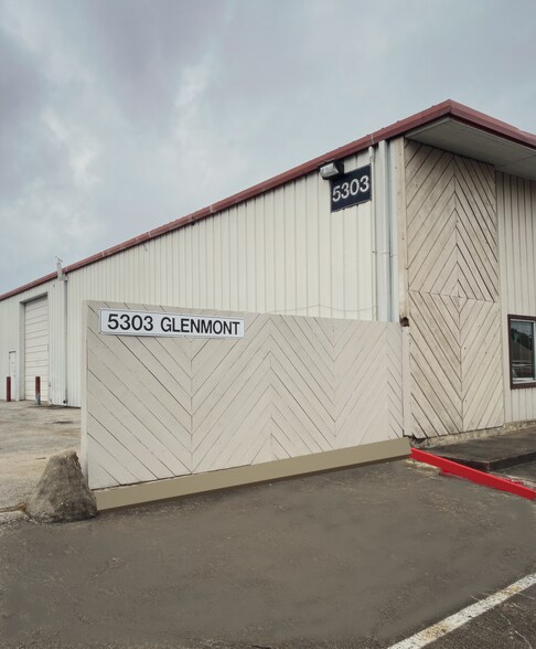More Photos Of 5303 Glenmont Dr, Houston Light Manufacturing For Lease