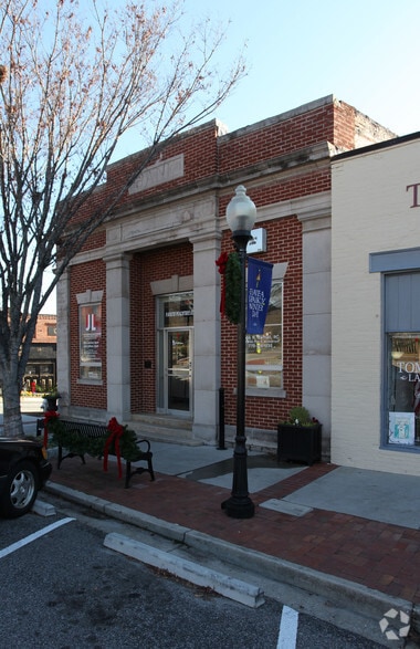 More Photos Of 9 S Peachtree St, Norcross Loft Creative Space For Sale