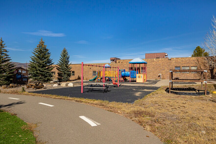 More Photos Of 202 Topaz Ave, Granby Schools For Sale