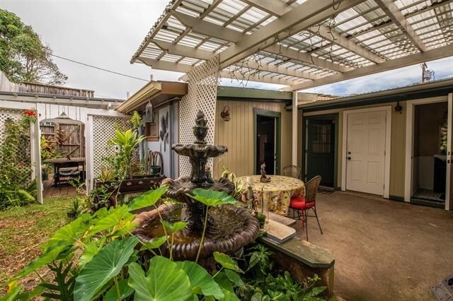 More Photos Of 145 N Market St, Wailuku Storefront Retail Residential For Lease