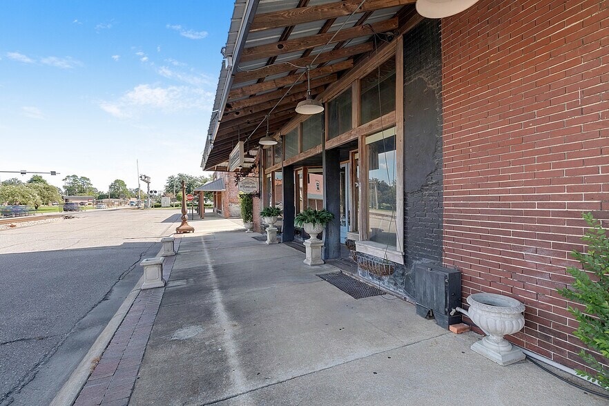 More Photos Of 220 Saint Joseph Ave, Brewton Lodge Meeting Hall For Sale