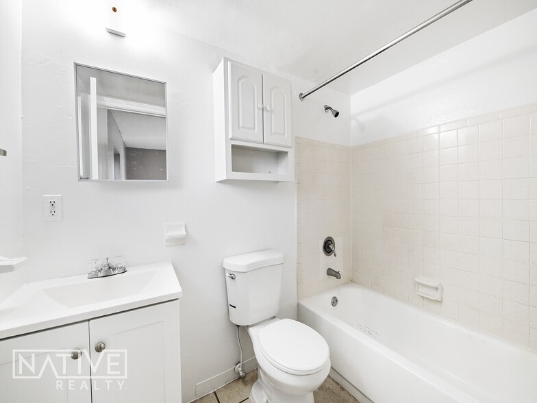 More Photos Of 612 NE 2nd Ave, Fort Lauderdale Apartments For Sale