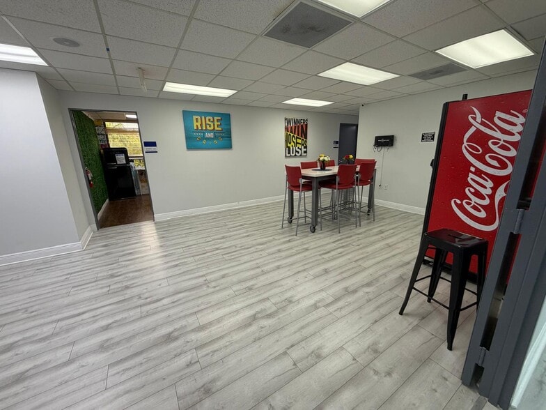 More Photos Of 351 S Cypress Rd, Pompano Beach Office For Sale