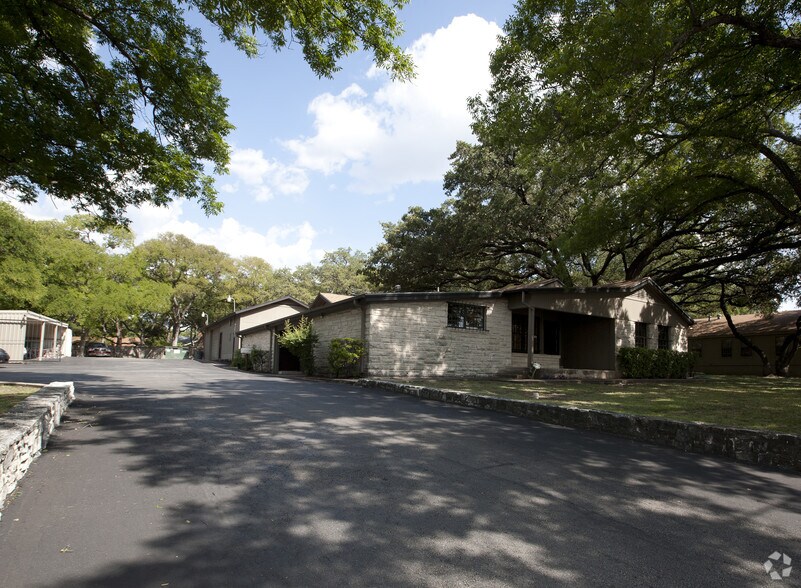 Primary Photo Of 8411 N Interstate 35, Austin Office For Lease
