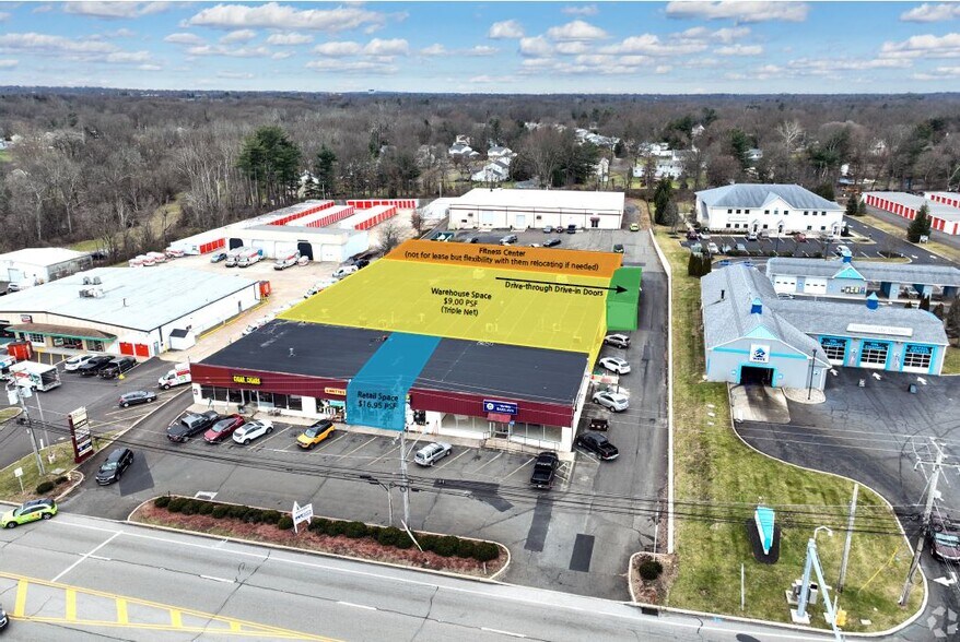 More Photos Of 252 Bethlehem Pike, Colmar Showroom For Lease