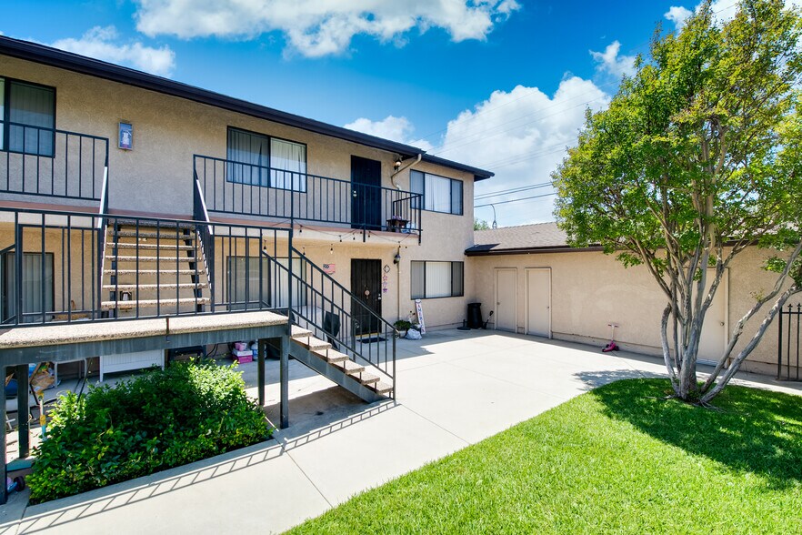 More Photos Of 529 N San Gabriel Ave, Azusa Apartments For Sale