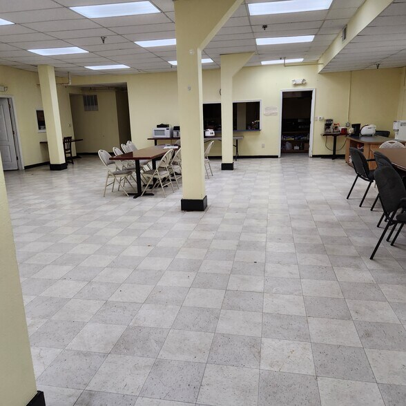 More Photos Of 7055 Terminal Sq, Upper Darby Township Medical For Sale