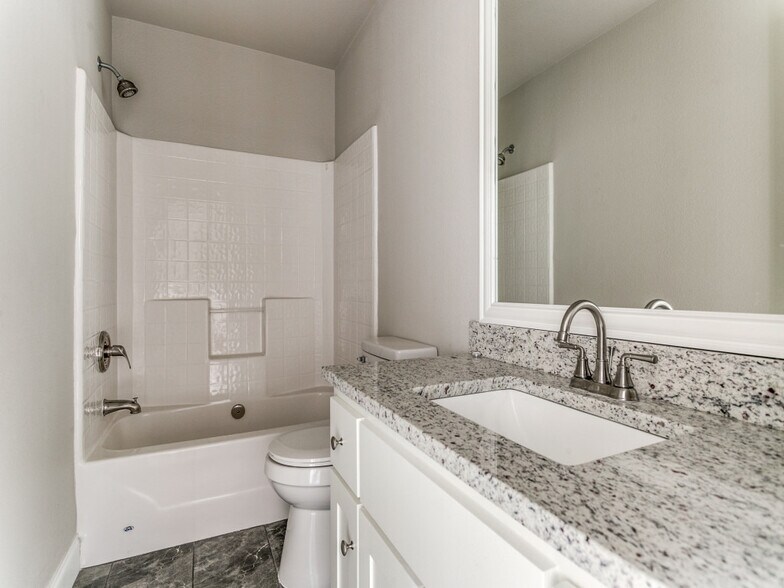 More Photos Of 391-347 E Main St, Lewisville Apartments For Sale