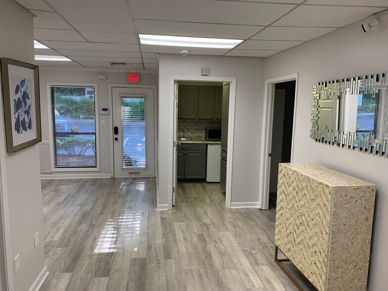 More Photos Of 875 Old Roswell Rd, Suite C-200, Roswell Office For Lease