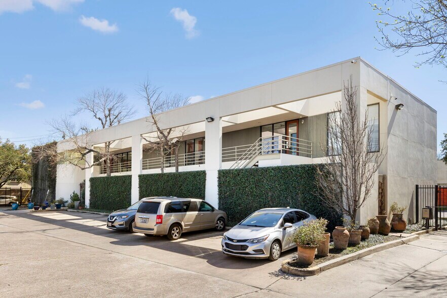 Primary Photo Of 4100 S Shepherd Dr, Houston Medical For Sale