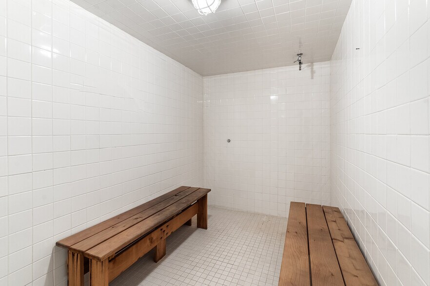 More Photos Of 257 W Nicholson Rd, Audubon Office For Sale