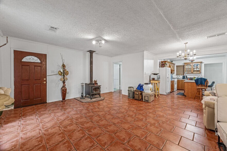 More Photos Of 14330 S Highway 281, Santo Trailer Camper Park For Sale