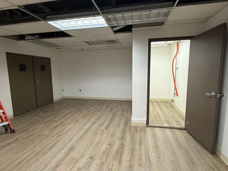 More Photos Of 446-450 Union Blvd, Allentown Medical For Lease