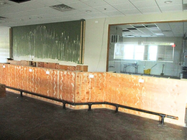 More Photos Of 1192 Manitou Rd, Hilton Freestanding For Lease