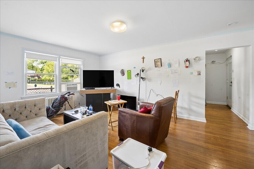 More Photos Of 115 N Barry Ave, Mamaroneck Apartments For Sale