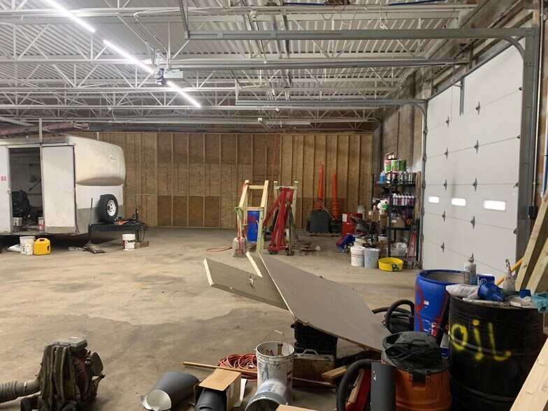 More Photos Of 2711 S M 52, Owosso Warehouse For Lease