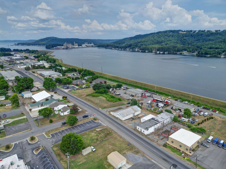 Primary Photo Of Blount Ave, Guntersville Land For Sale