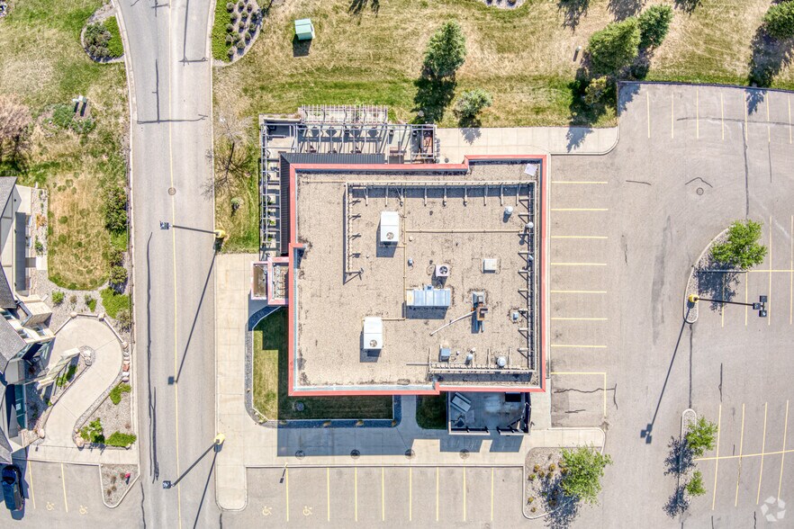 More Photos Of 3700 Mayor Magarth Dr S, Lethbridge Unknown For Lease