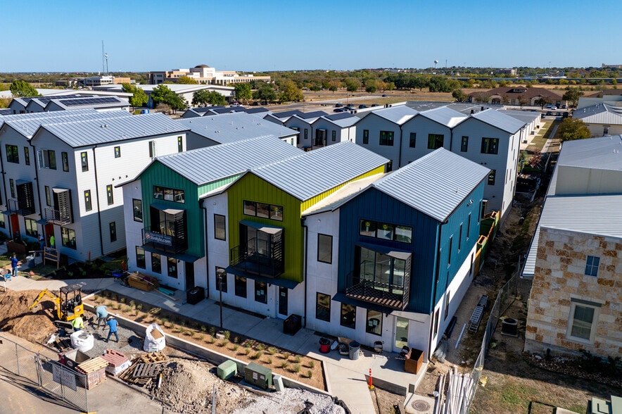 More Photos Of 1911 Dutton Dr, San Marcos Office Residential For Sale