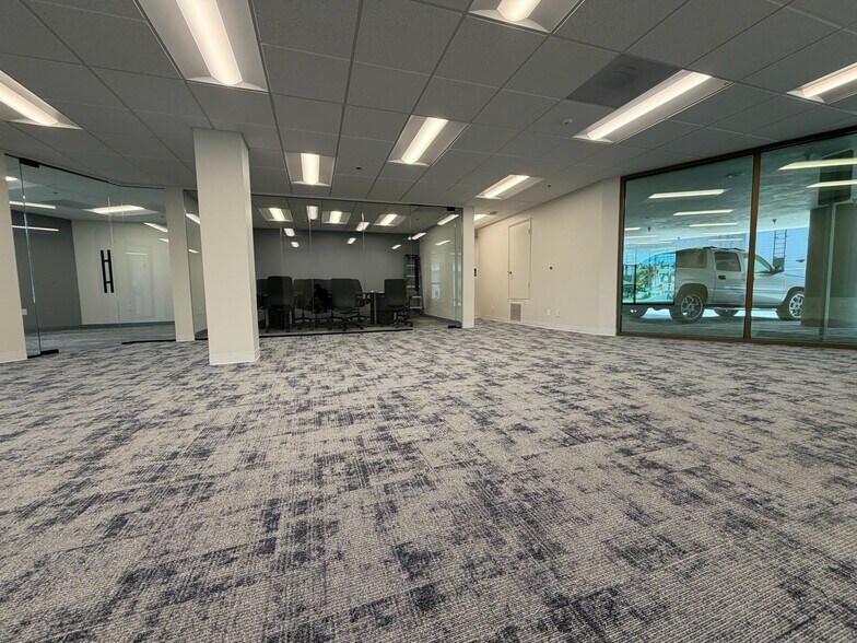 More Photos Of 435 N Pacific Coast Hwy, Redondo Beach Office For Lease