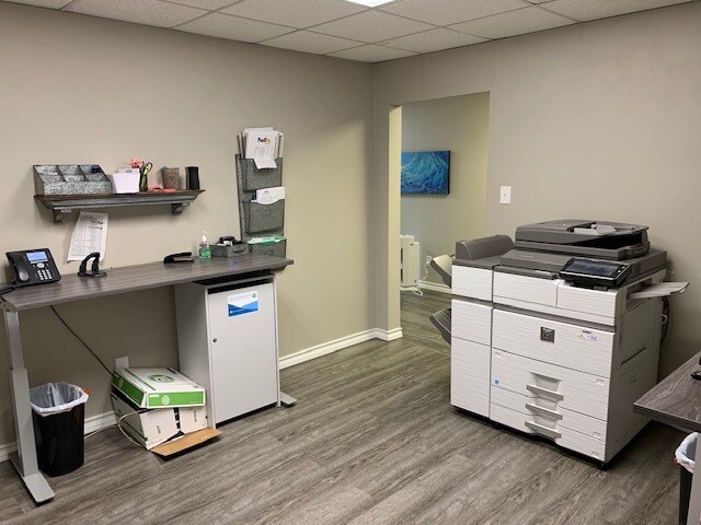More Photos Of 4838 Holly Rd, Corpus Christi Office For Lease