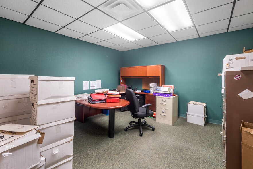 More Photos Of 760 S Stapley Dr, Mesa Office For Lease