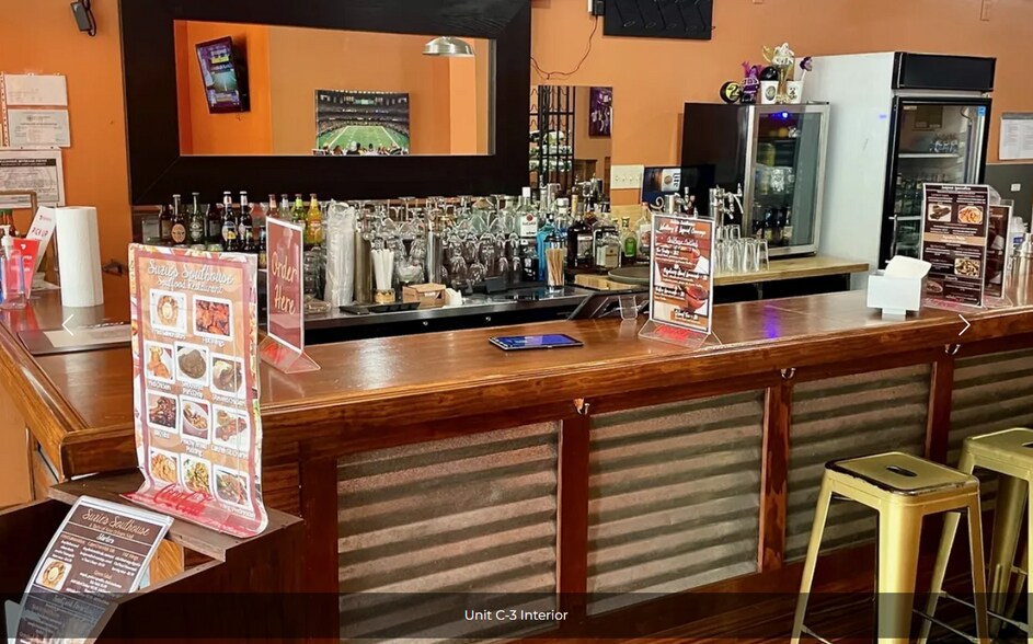 More Photos Of 1205 Saint Charles Ave, New Orleans Apartments For Sale