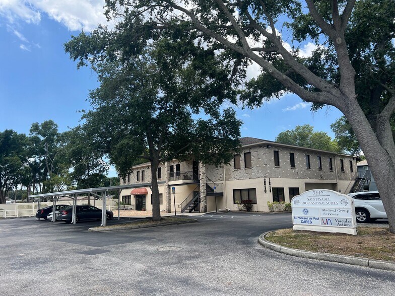 More Photos Of 2810 St Isabel St, Tampa Medical For Lease
