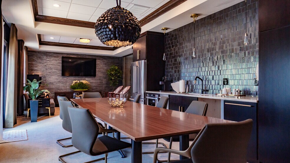 More Photos Of 1797 Georgetown Rd, Hudson Unknown For Lease