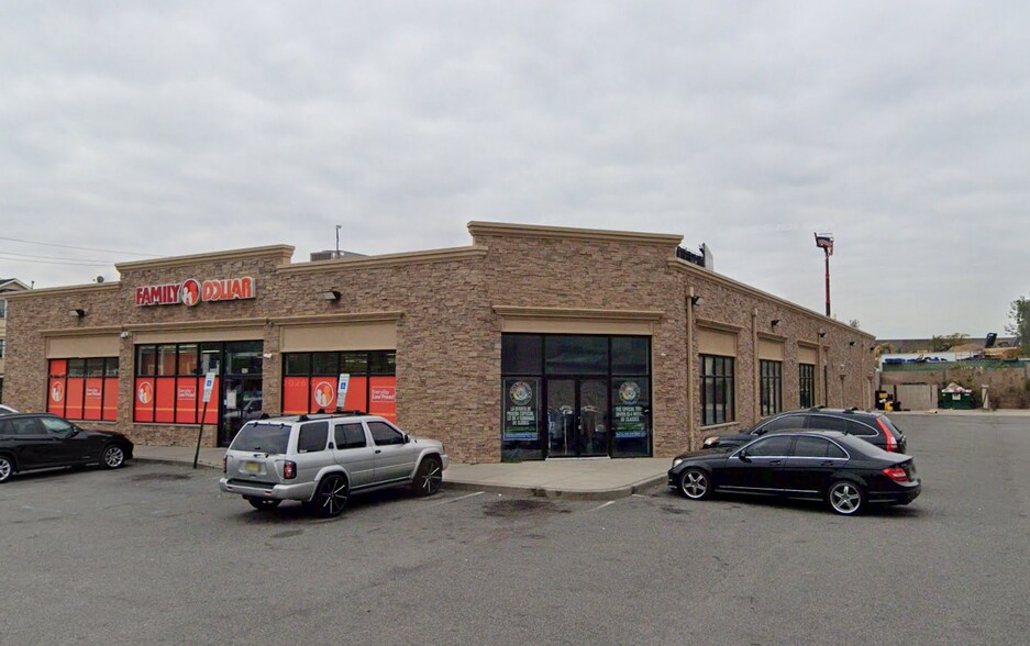 Primary Photo Of 142-142 3rd St, Elizabethport General Retail For Lease