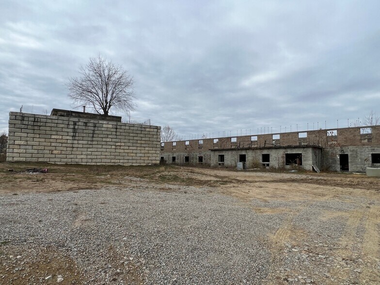 More Photos Of 126 Miller Ln, Waynesburg Hotel For Sale