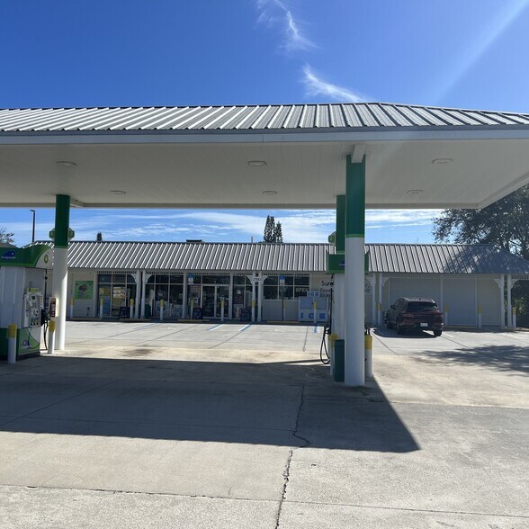 More Photos Of 2190 Port Malabar Blvd NE, Palm Bay Service Station For Sale