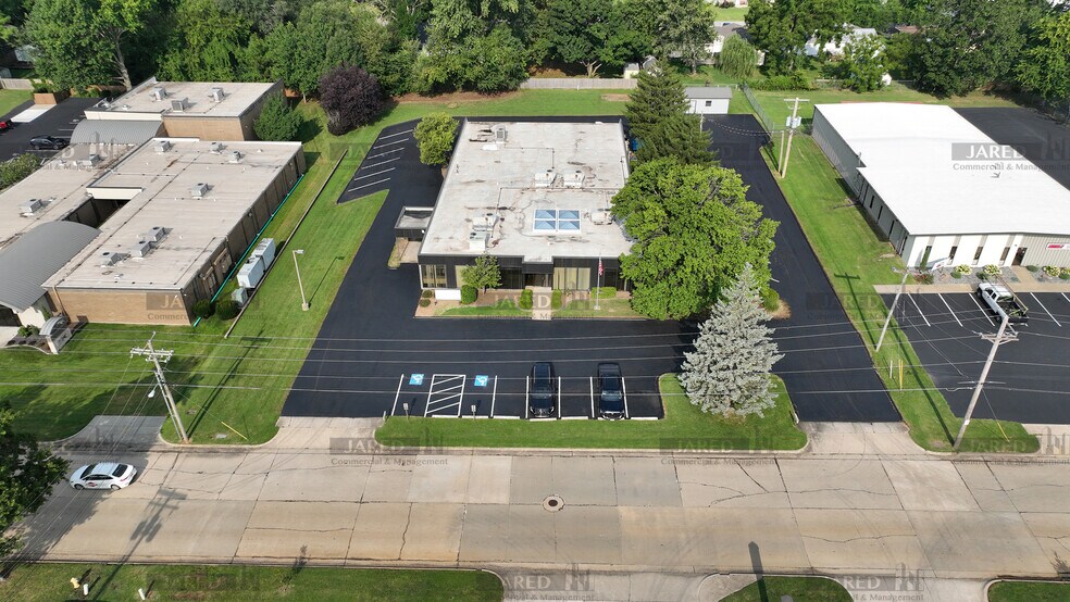 Primary Photo Of 509 S Union Ave, Springfield Light Distribution For Sale