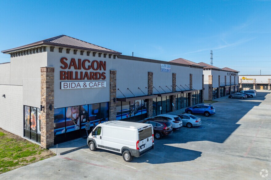 More Photos Of 6211 Barker Cypress Rd, Katy Unknown For Lease