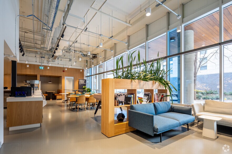 More Photos Of 75 Rue Queen, Montréal Coworking Space