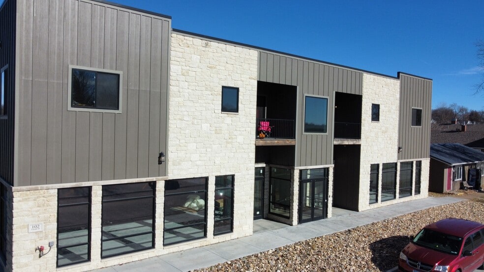 More Photos Of 102 Locust St, Hickman Apartments For Sale