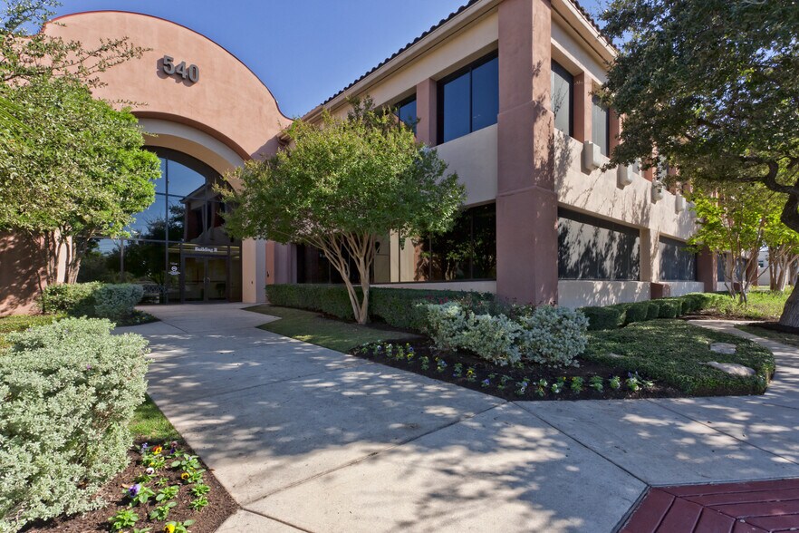 More Photos Of 540 Oak Centre Dr, San Antonio Medical For Lease