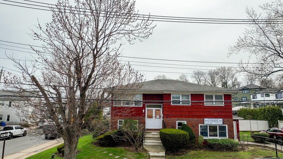More Photos Of 1039 Richmond Rd, Staten Island Medical For Sale